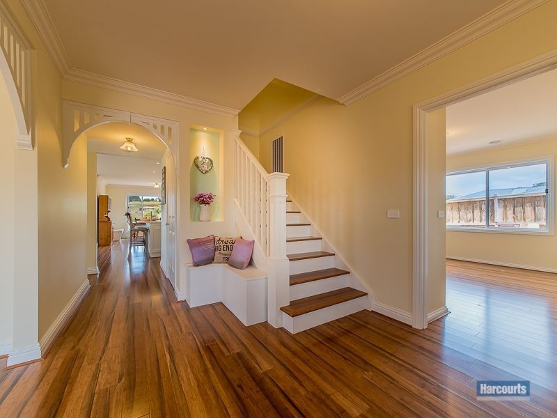 15 Samuel Drive, Drouin VIC 3818