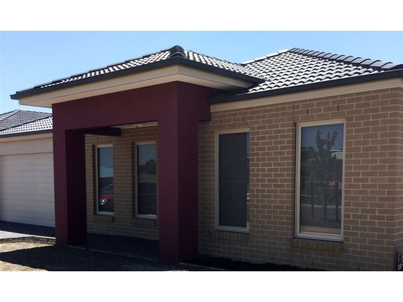 36 Cook Street, Drouin VIC 3818
