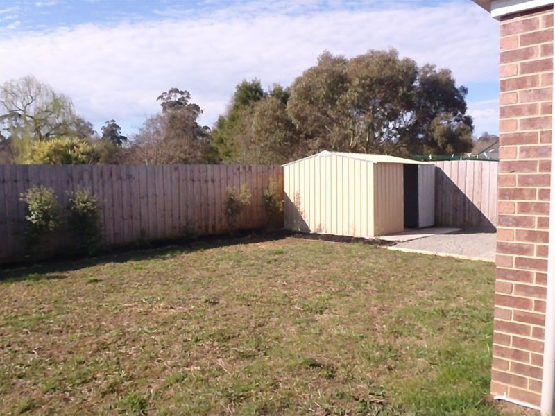 34 Jamescott Drive, Drouin VIC 3818