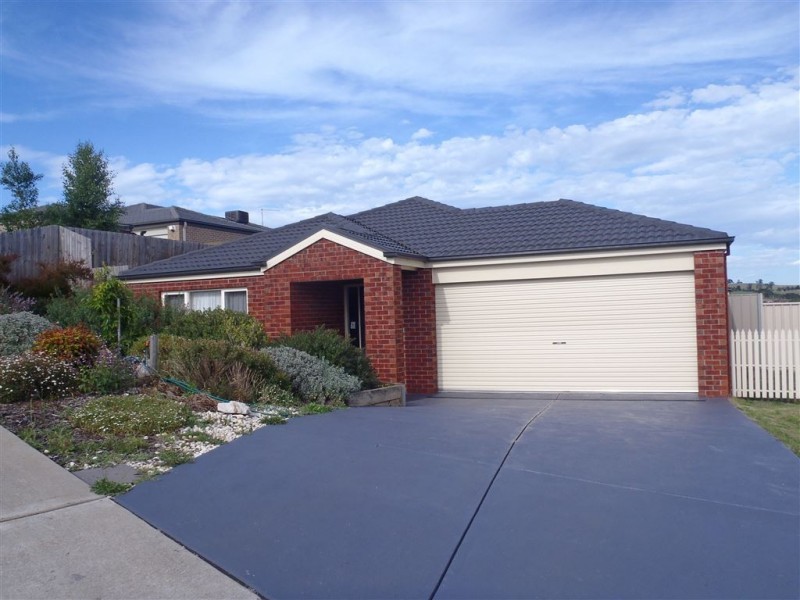 18 Ajax Street, Drouin VIC 3818