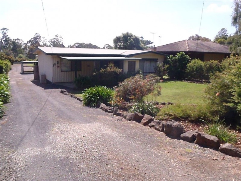 18 Main South Road, Drouin VIC 3818