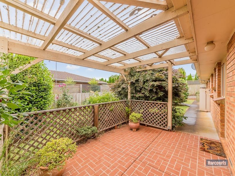 22 Jackson Drive, Drouin VIC 3818