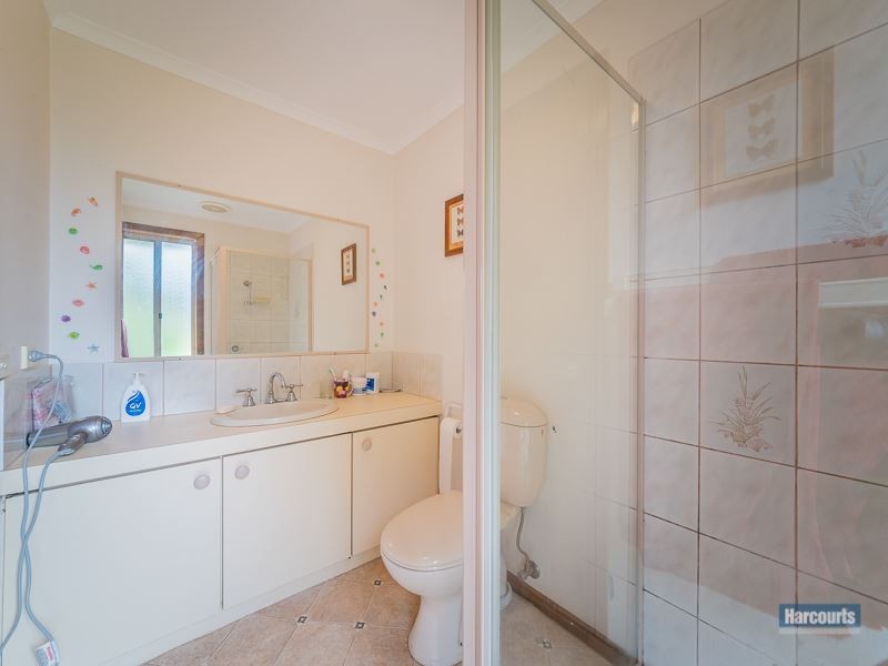 22 Jackson Drive, Drouin VIC 3818