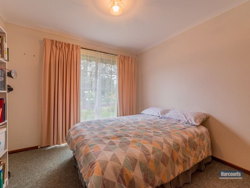 22 Jackson Drive, Drouin VIC 3818