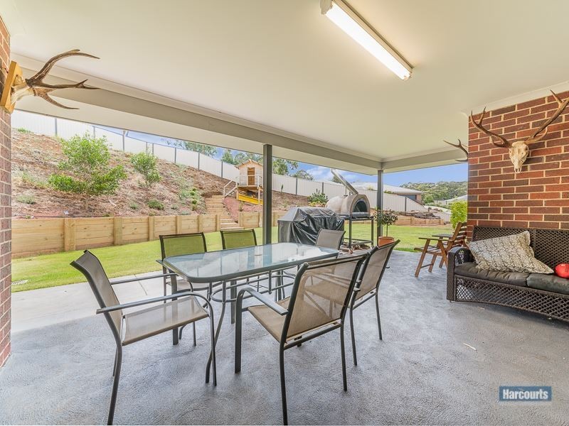 4 Lakeview Court, Drouin VIC 3818