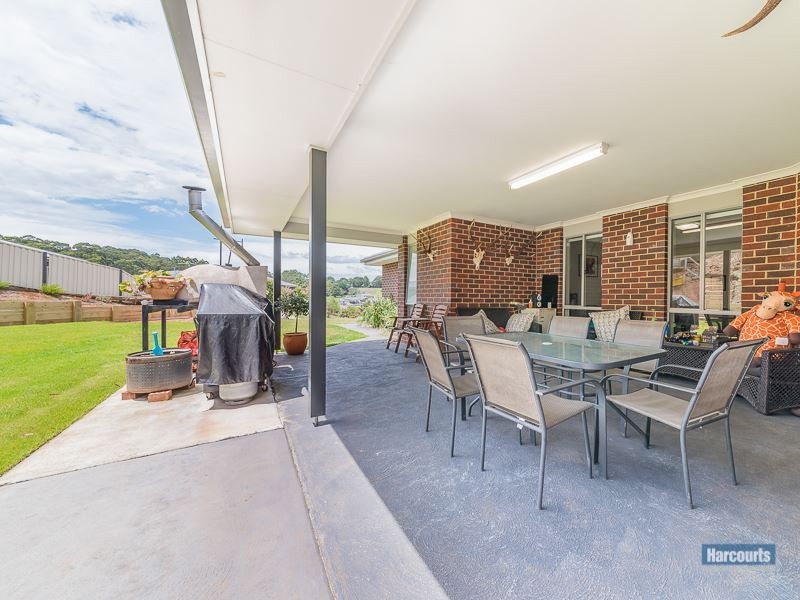 4 Lakeview Court, Drouin VIC 3818