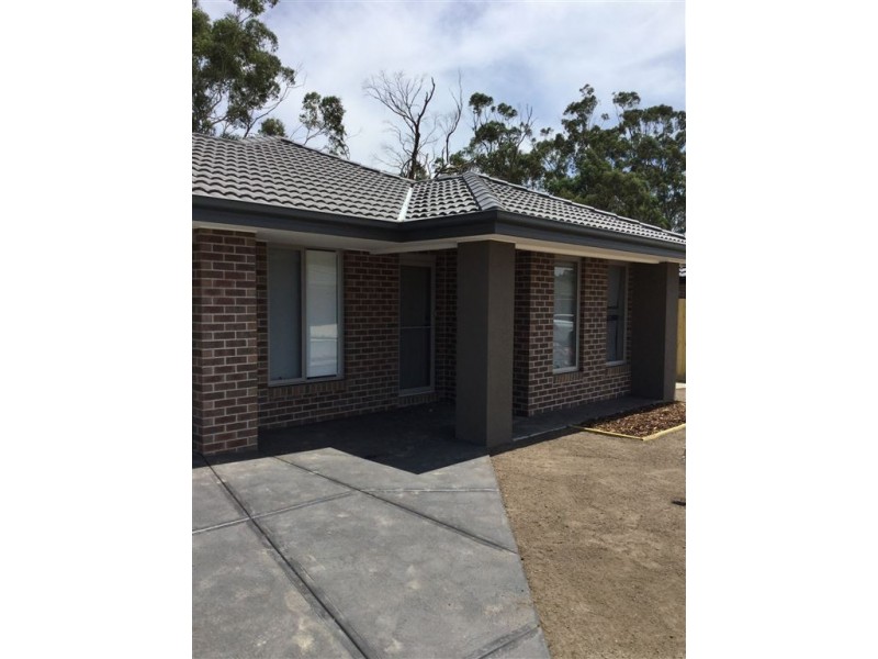 43 Pepper Crescent, Drouin VIC 3818