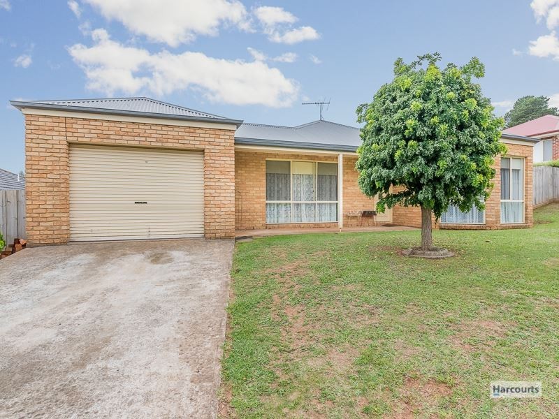 15 Davey Drive, Drouin VIC 3818