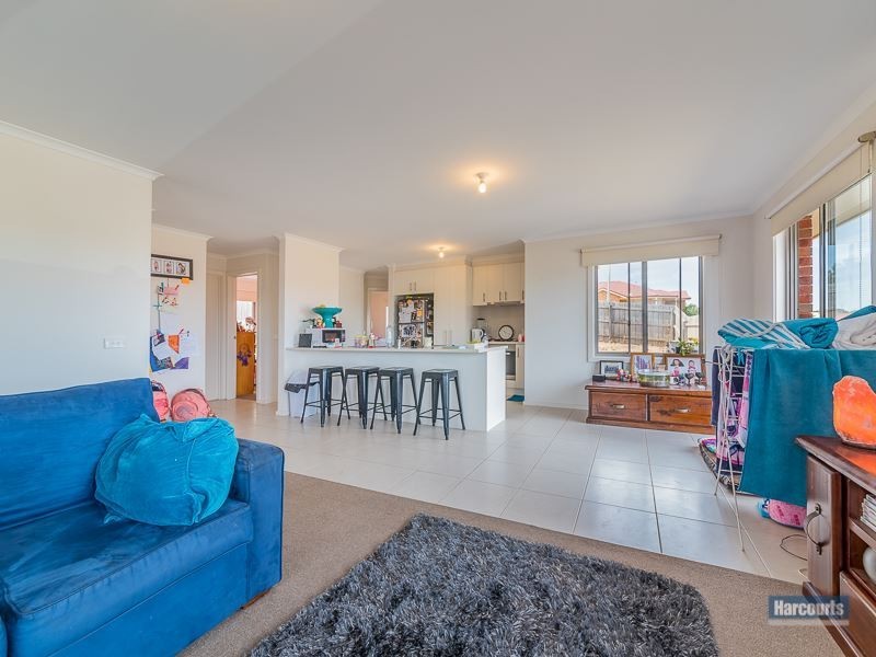 62 Cook Street, Drouin VIC 3818