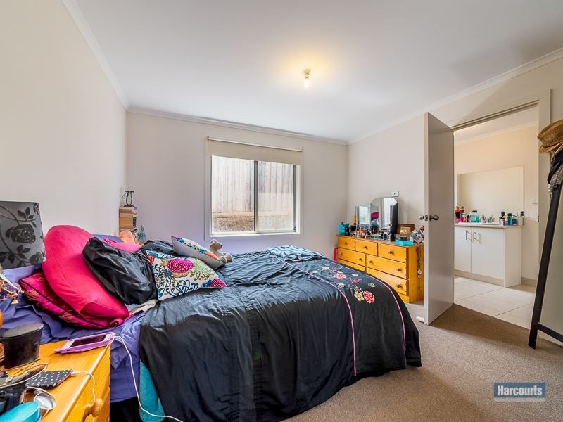 62 Cook Street, Drouin VIC 3818