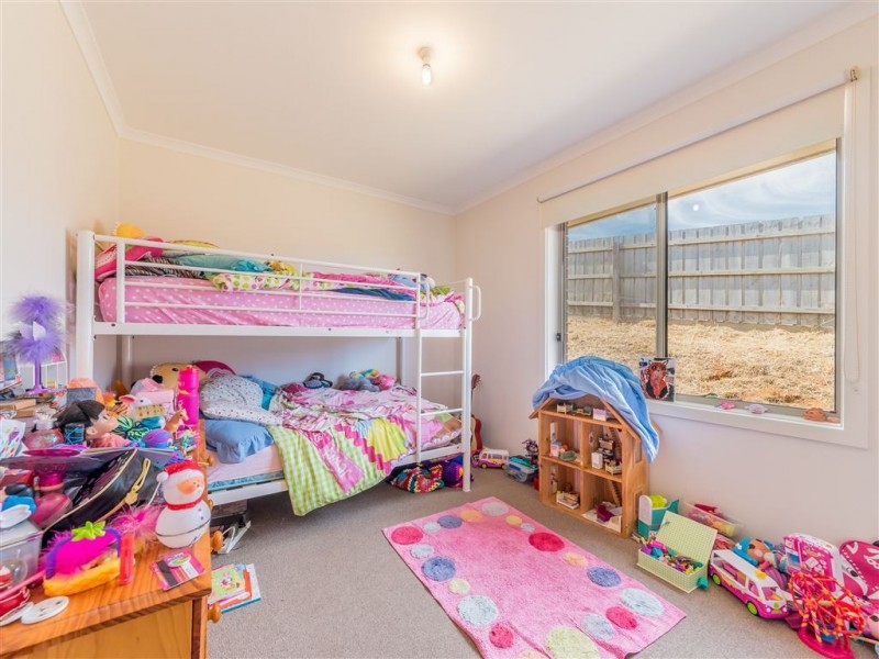 62 Cook Street, Drouin VIC 3818