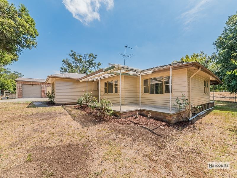 11 Lye Dixon Road, Drouin South VIC 3818