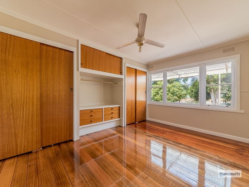 11 Lye Dixon Road, Drouin South VIC 3818