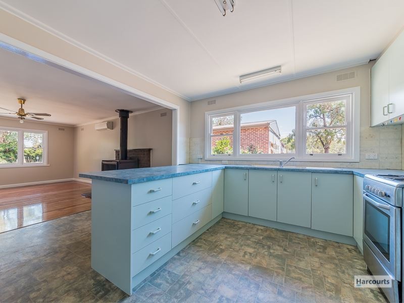 11 Lye Dixon Road, Drouin South VIC 3818
