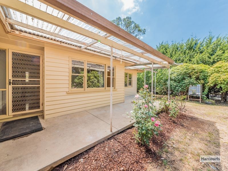 11 Lye Dixon Road, Drouin South VIC 3818