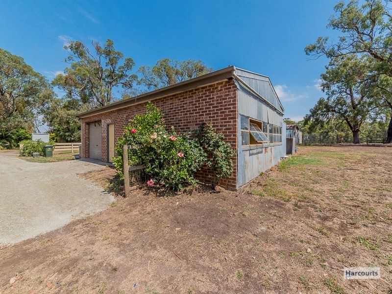 11 Lye Dixon Road, Drouin South VIC 3818