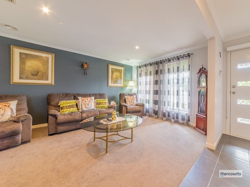 19 Holland Street, Drouin VIC 3818