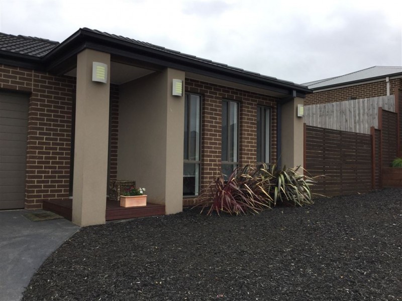 19 Skipton Street, Drouin VIC 3818