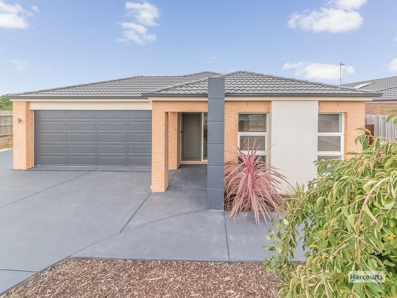 24 Harmon Drive, Drouin VIC 3818