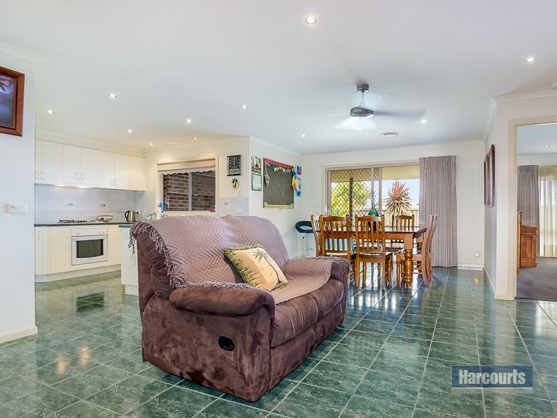 29 Norman Road, Drouin VIC 3818