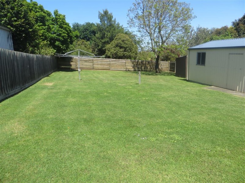 14 Church Street, Drouin VIC 3818