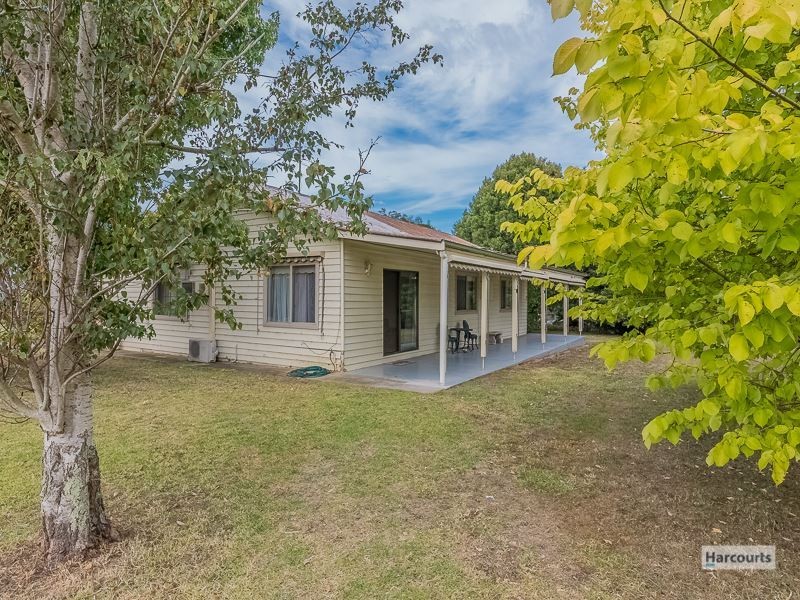 71 Gardner Holman Road, Drouin VIC 3818