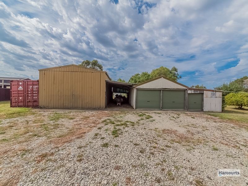 71 Gardner Holman Road, Drouin VIC 3818