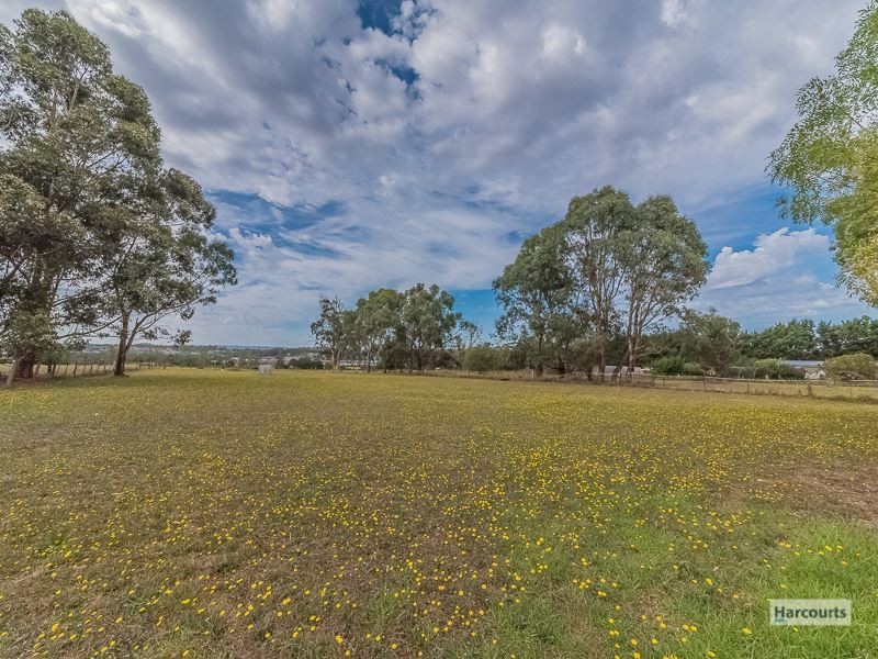 71 Gardner Holman Road, Drouin VIC 3818