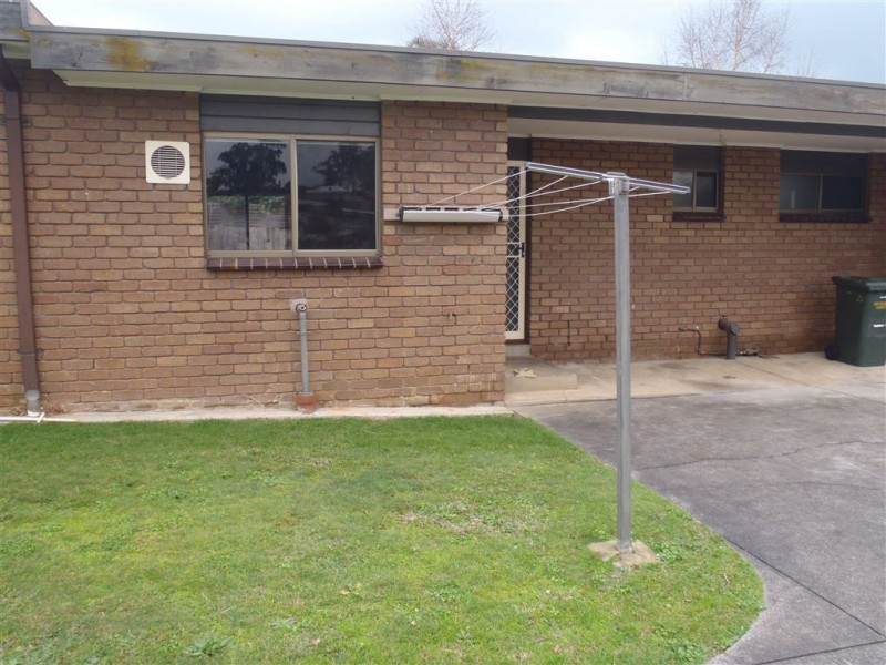 3/15 McClure Street, Drouin VIC 3818