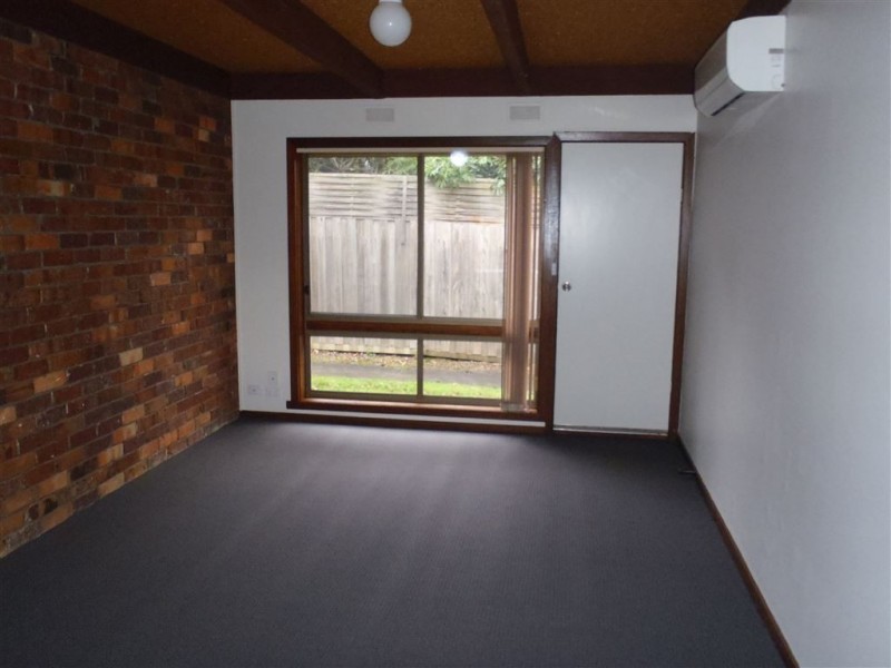 3/15 McClure Street, Drouin VIC 3818
