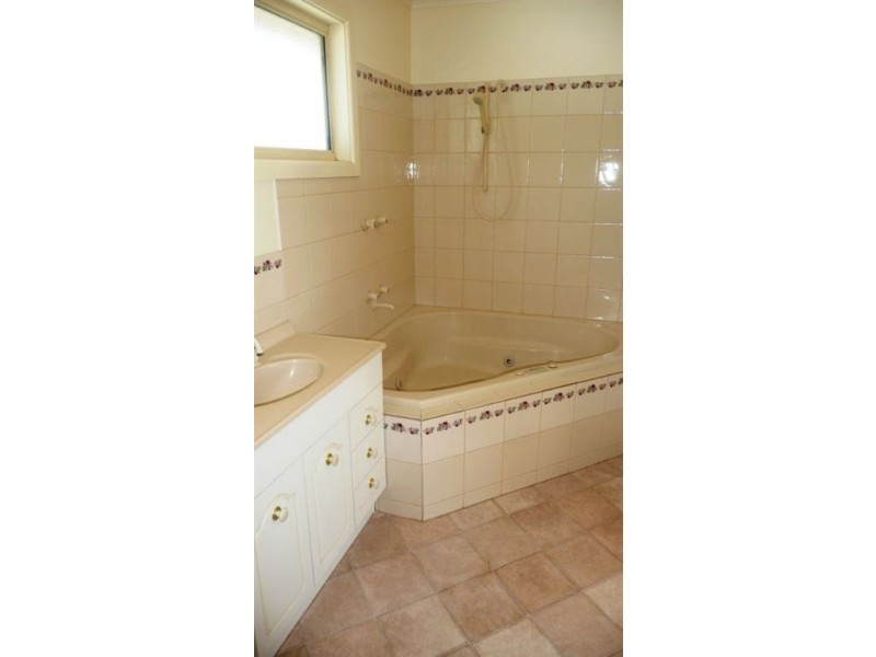 216 Burke Street, Warragul VIC 3820