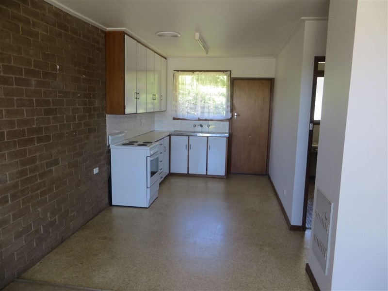 2/1583 Princes Way, Drouin VIC 3818