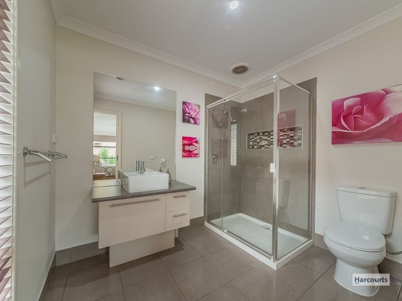 5 Samuel Drive, Drouin VIC 3818