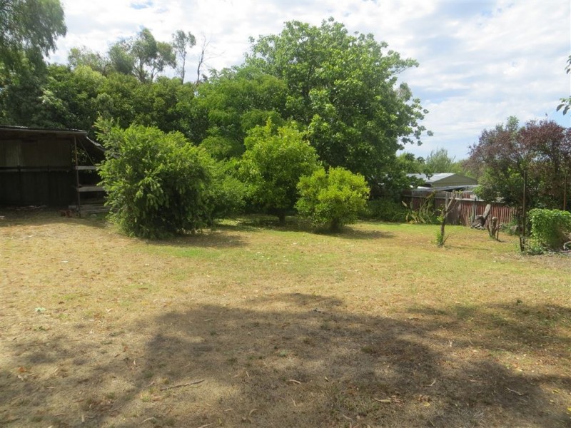 4 Garfield Road, Garfield VIC 3814