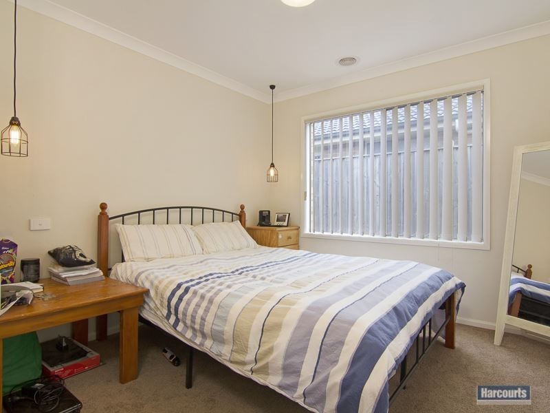 35 Lyndhurst Square, Drouin VIC 3818