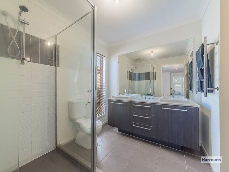 31 Rivendale Crescent, Drouin VIC 3818