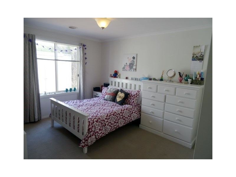 77 Twin Ranges Drive, Warragul VIC 3820
