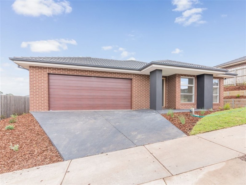15 Ajax Street, Drouin VIC 3818