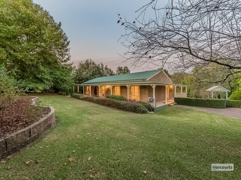 6 Sherwood Court, Drouin VIC 3818