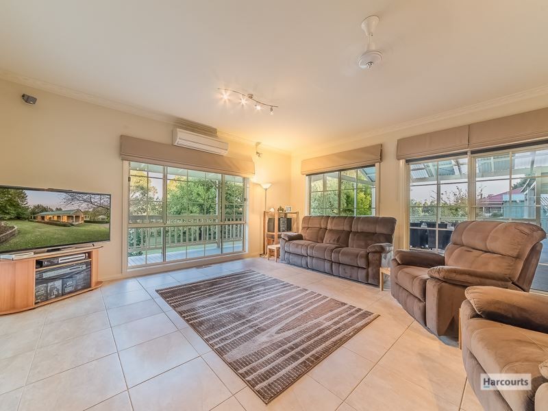 6 Sherwood Court, Drouin VIC 3818