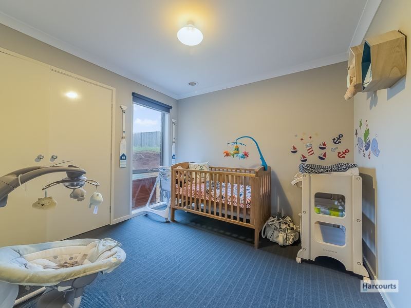 87 Jackson Drive, Drouin VIC 3818