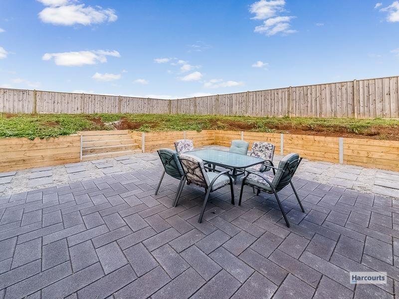 87 Jackson Drive, Drouin VIC 3818