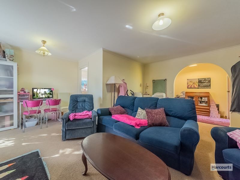 2 Boronia Street, Drouin VIC 3818