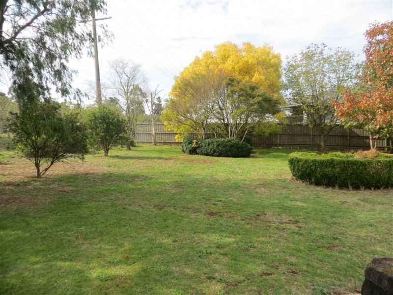 8 Valley Vista Drive, Warragul VIC 3820