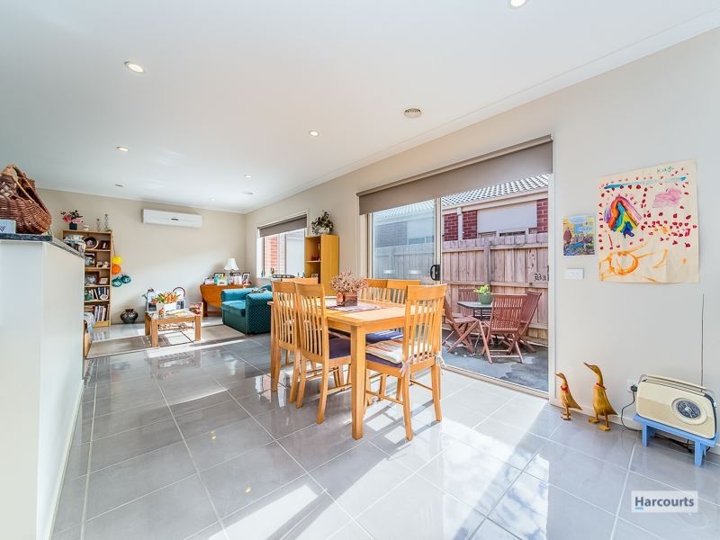 4 Rivendale Crescent, Drouin VIC 3818