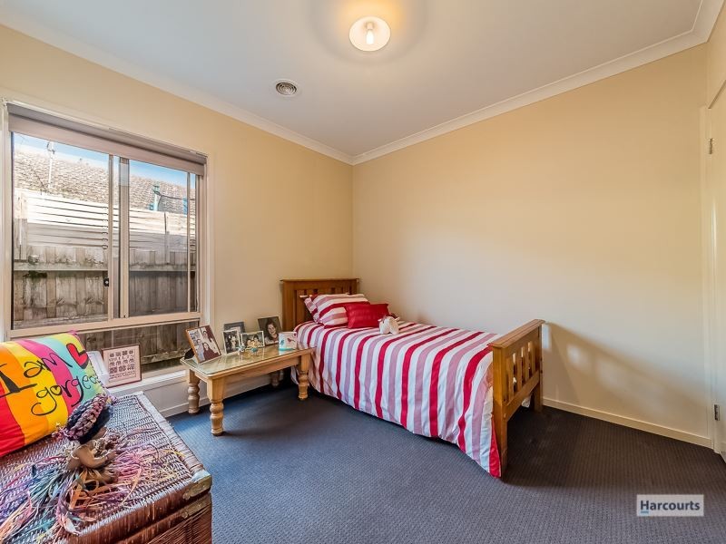 4 Rivendale Crescent, Drouin VIC 3818