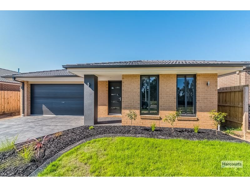 42 Pepper Crescent, Drouin VIC 3818