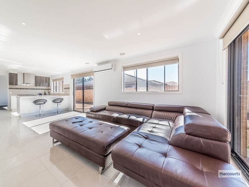 42 Pepper Crescent, Drouin VIC 3818