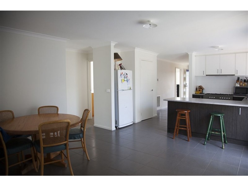 13 Harmon Drive, Drouin VIC 3818