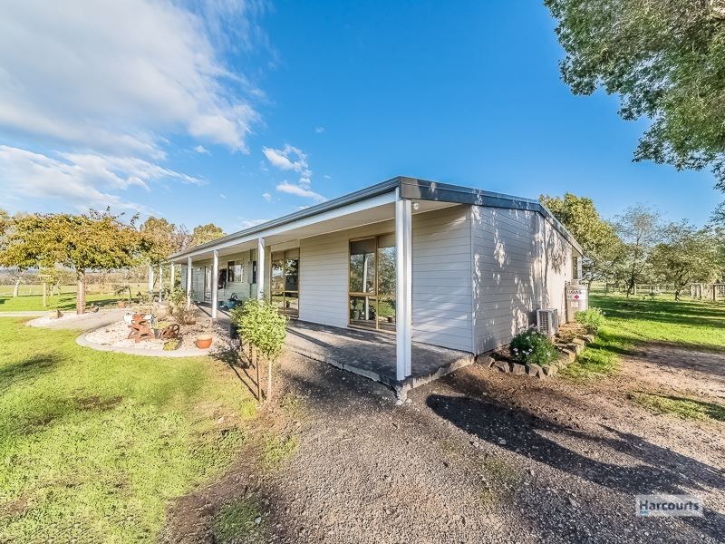 1449 Main South Road, Hallora VIC 3818